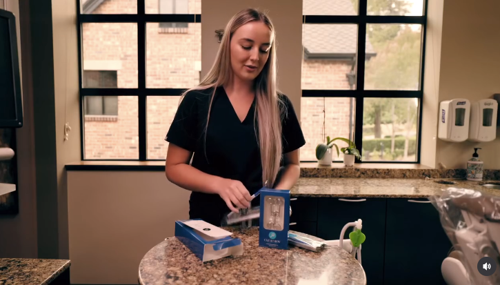 Kiersten Unboxes Clear View